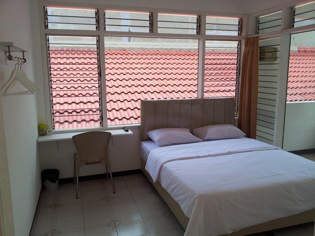 Loxy Inn Surabaya Habitación foto